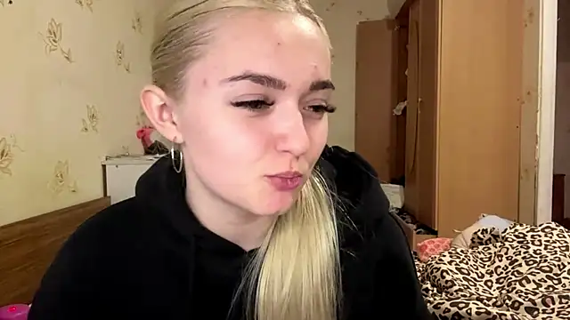 Sophia Blonde online show from 04/24/26, 04:42