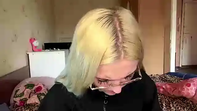 Sophia Blonde online show from 05/06/26, 03:17