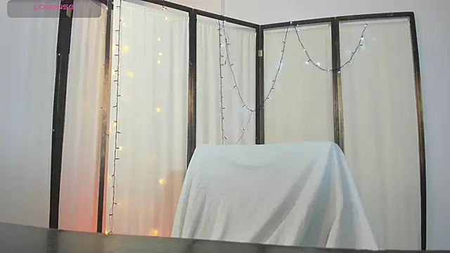 IslaScott online show from 05/04/26, 03:08