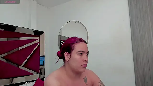 AfroditaVega  online show from 06/09/26, 07:47