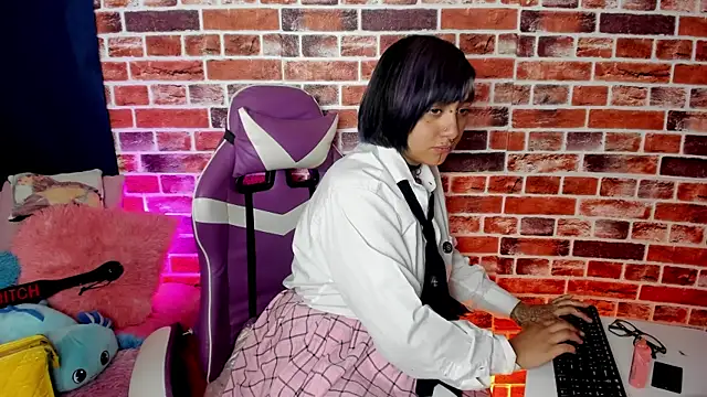 Snapshot of fresa_Wafflera chatting on 04/18/26, 06:56 fresa Wafflera online show from 04/18/26, 06:56