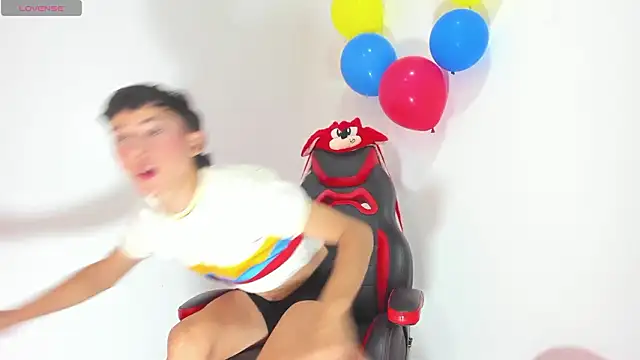 noah11 18 online show from 03/26/26, 09:20