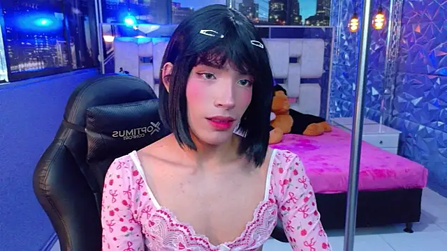 Snapshot of IsaacNovaa chatting on 06/10/26, 08:19 IsaacNovaa online show from 06/10/26, 08:19