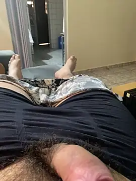 safadogggg online show from 04/17/26, 07:39