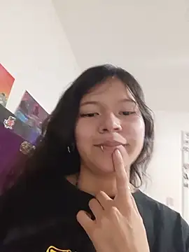 Ninffa sweet21 online show from 06/19/26, 03:33