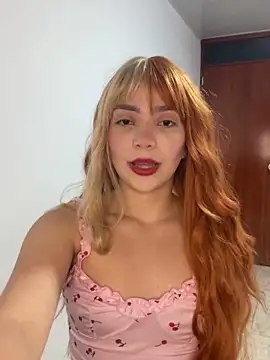 Snapshot of Catalina_bel chatting on 04/24/26, 03:42 Catalina bel online show from 04/24/26, 03:42