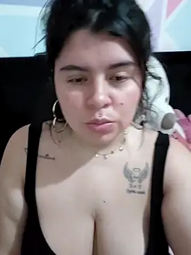 Snapshot of tania_22xx chatting on 03/25/26, 10:49 tania 22xx online show from 03/25/26, 10:49