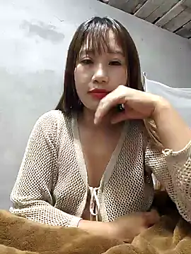 Snapshot of xinhxinh-cute chatting on 05/06/26, 12:41 xinhxinh-cute online show from 05/06/26, 12:41