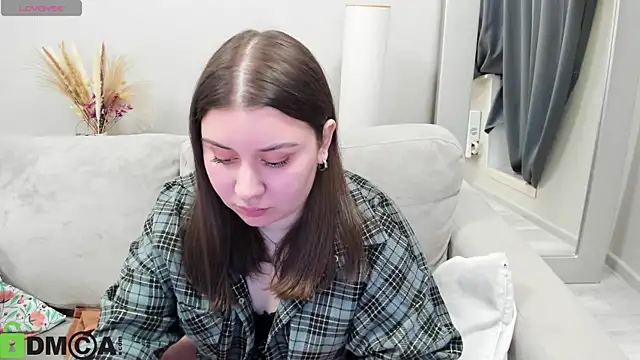 Snapshot of Maya_Raay chatting on 04/01/26, 02:01 Maya Raay online show from 04/01/26, 02:01