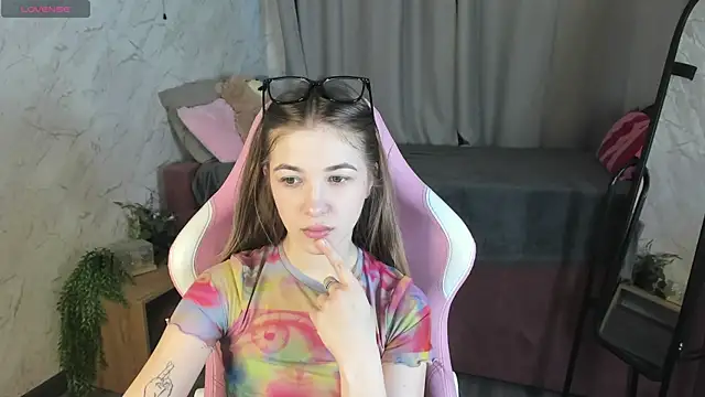 Snapshot of Miss_Shanel chatting on 04/30/26, 01:01 Miss Shanel online show from 04/30/26, 01:01