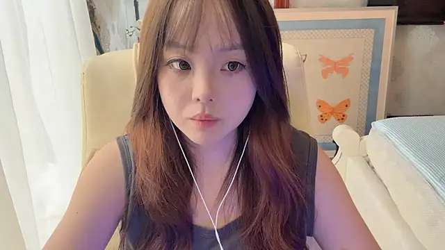 Snapshot of thelittlexx chatting on 06/18/26, 08:25 thelittlexx online show from 06/18/26, 08:25