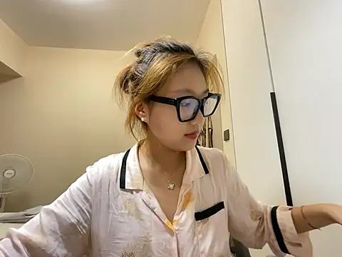 Snapshot of tutu512 chatting on 07/01/26, 01:34 tutu512 online show from 07/01/26, 01:34