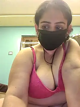 Snapshot of sonalidey5564 chatting on 04/05/26, 10:23 sonalidey5564 online show from 04/05/26, 10:23