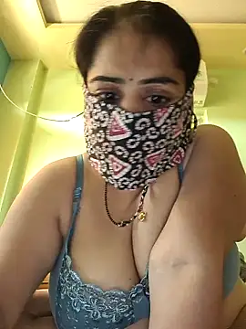 Snapshot of sonalidey5564 chatting on 04/14/26, 09:15 sonalidey5564 online show from 04/14/26, 09:15