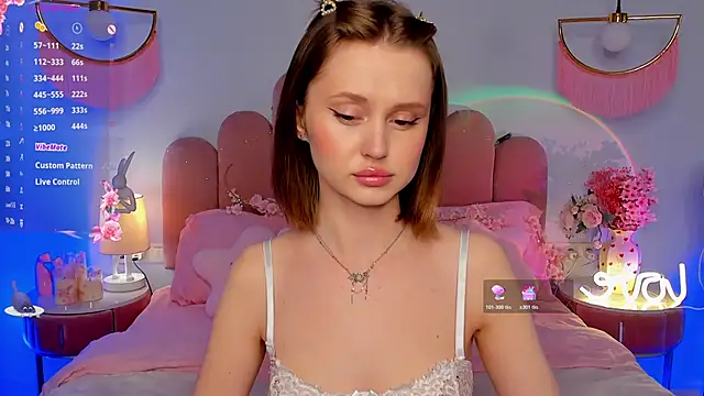 MariLew online show from 05/13/26, 05:27