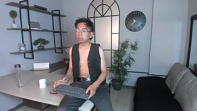 mike salaz online show from 03/27/26, 07:36