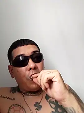 Snapshot of mayron2117 chatting on 04/07/26, 03:12 mayron2117 online show from 04/07/26, 03:12