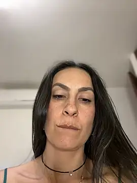 Snapshot of Anna_magic chatting on 03/26/26, 02:28 Anna magic online show from 03/26/26, 02:28