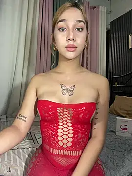 Snapshot of xElisParadisex chatting on 06/30/26, 02:34 xElisParadisex online show from 06/30/26, 02:34