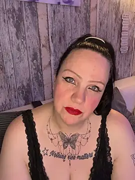 Snapshot of Noraya_ink chatting on 04/01/26, 04:02 Noraya ink online show from 04/01/26, 04:02