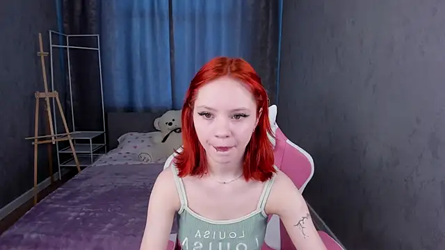 Snapshot of Loly_Cuttie chatting on 04/09/26, 01:05 Loly Cuttie online show from 04/09/26, 01:05