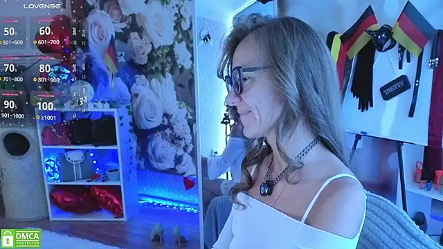 jesica mooonn online show from 06/27/26, 04:17