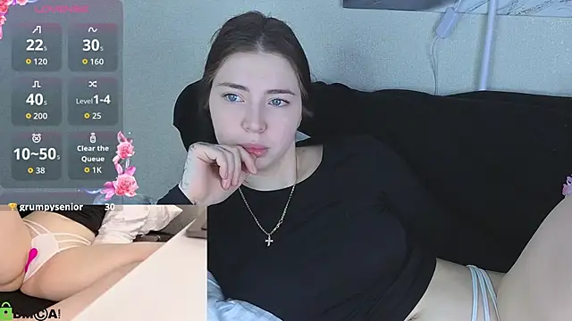 honey cherrry online show from 04/28/26, 02:27
