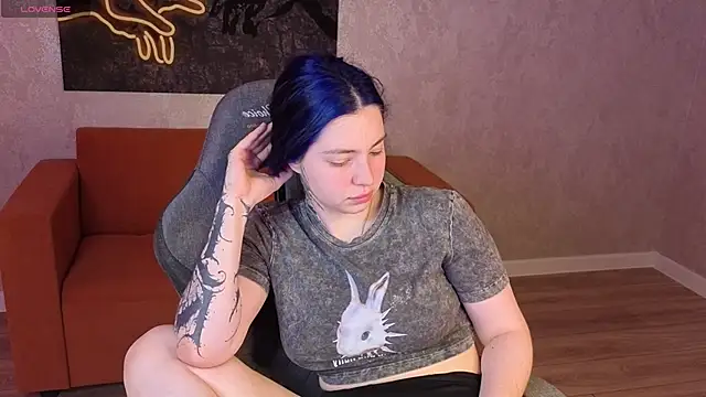 honey cherrry online show from 06/14/26, 02:24