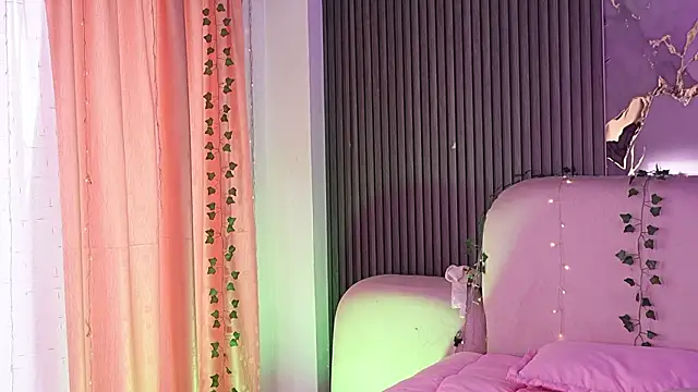 LilithLuxor  online show from 03/30/26, 04:41