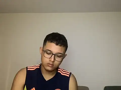 Chriis 18 online show from 04/14/26, 01:39