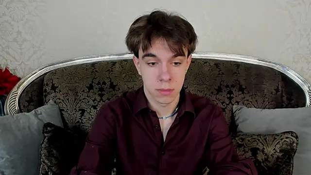 Snapshot of DaveBevy chatting on 04/10/26, 05:23 DaveBevy online show from 04/10/26, 05:23