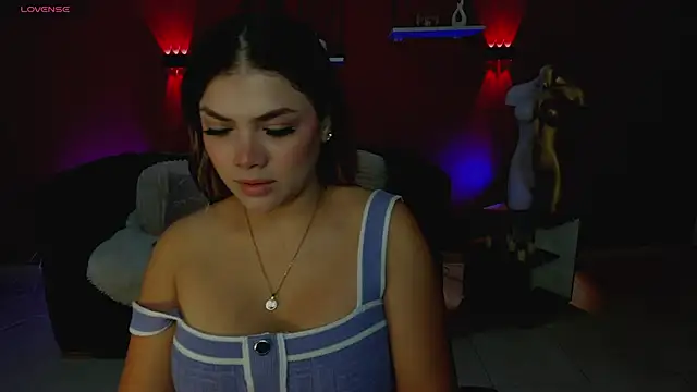 Sofia Velvetx online show from 05/27/26, 01:41
