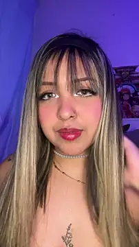 Snapshot of NinaValencia_ chatting on 03/28/26, 07:57 NinaValencia online show from 03/28/26, 07:57