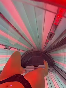 LolaSkyee online show from 04/08/26, 07:14