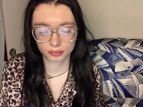 Baby-On-Fire online show from 04/05/26, 06:27