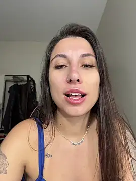 Snapshot of Carolzinhalux69 chatting on 07/05/26, 12:06 Carolzinhalux69 online show from 07/05/26, 12:06
