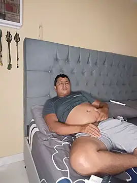 luis20212 online show from 06/26/26, 03:55