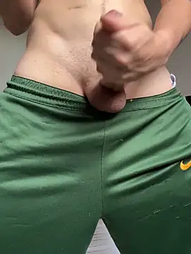 joaodopicao777 online show from 04/08/26, 07:47