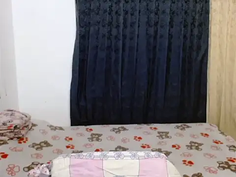 Snapshot of iris_stream chatting on 04/15/26, 05:03 iris stream online show from 04/15/26, 05:03