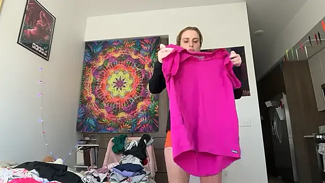 lolaaa555 online show from 05/08/26, 08:47