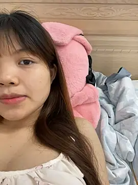 -Vaci- online show from 04/20/26, 01:58