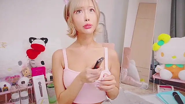 Snapshot of baby__cherry__ chatting on 06/04/26, 12:22 baby cherry online show from 06/04/26, 12:22