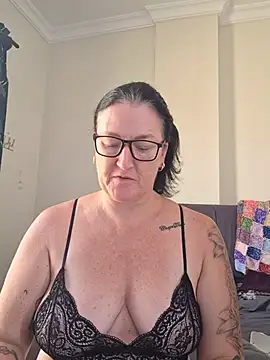 Flirty Siennax online show from 08/08/26, 08:27