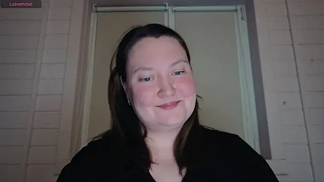 Snapshot of elegant_pleasure chatting on 04/03/26, 08:40 elegant pleasure online show from 04/03/26, 08:40