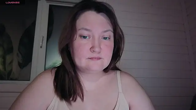 Snapshot of elegant_pleasure chatting on 04/06/26, 06:42 elegant pleasure online show from 04/06/26, 06:42