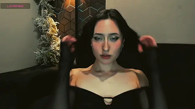 cherry paws  online show from 04/22/26, 10:55