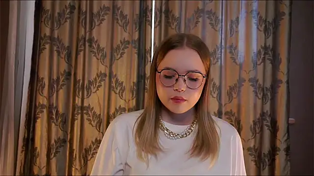 JeaneNordenn online show from 04/01/26, 01:41