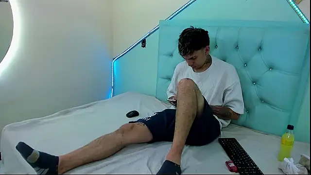 Max sstteel online show from 04/02/26, 12:58