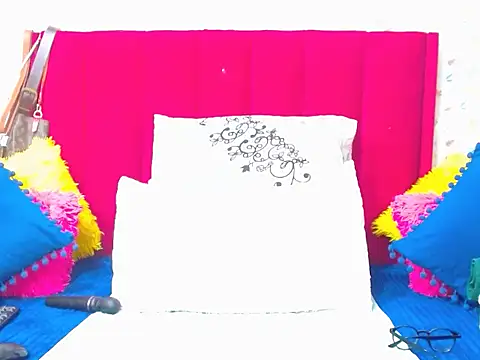 Cherrybootyofjoy86 online show from 06/22/26, 10:23