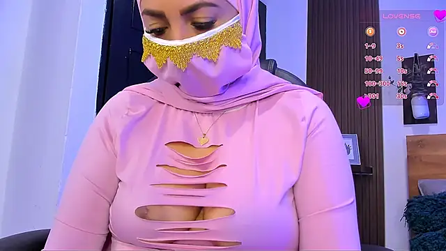 Snapshot of Nailea__ chatting on 03/28/26, 02:33 Nailea online show from 03/28/26, 02:33